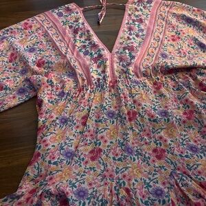 Aakaa Multicolor Floral V-Neck Blouse